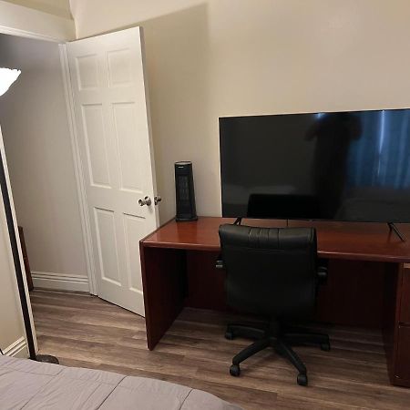 Private Los Angeles Room - Free Wifi, Ac, Tv, Private Fridge, Kitchen, Near Usc - Exposition Park - Usc Memorial Coliseum - Banc Of California Bmo Stadium - Downtown Los Angeles Dtla - University Of Southern California Usc!! Exterior foto
